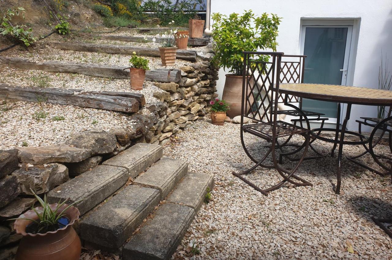 Gites L'Hermitage La Tour-dʼAigues Esterno foto